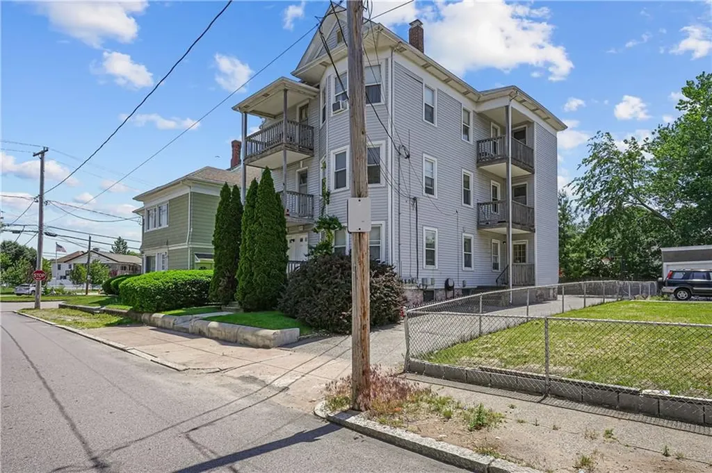 191 Webster Street Pawtucket RI 02861