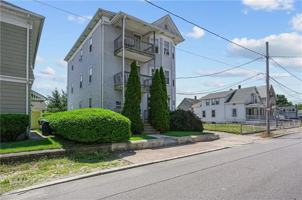 191 Webster Street Pawtucket RI 02861