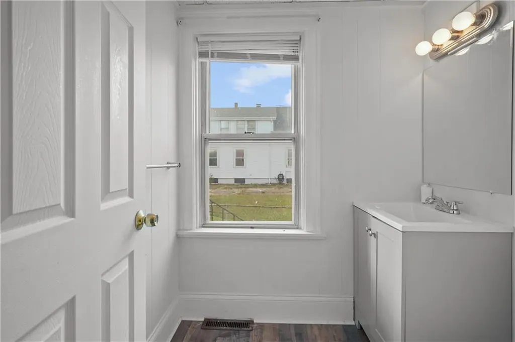 191 Webster Street Pawtucket RI 02861