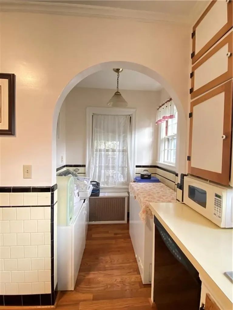80 Forest Avenue Cranston RI 02910