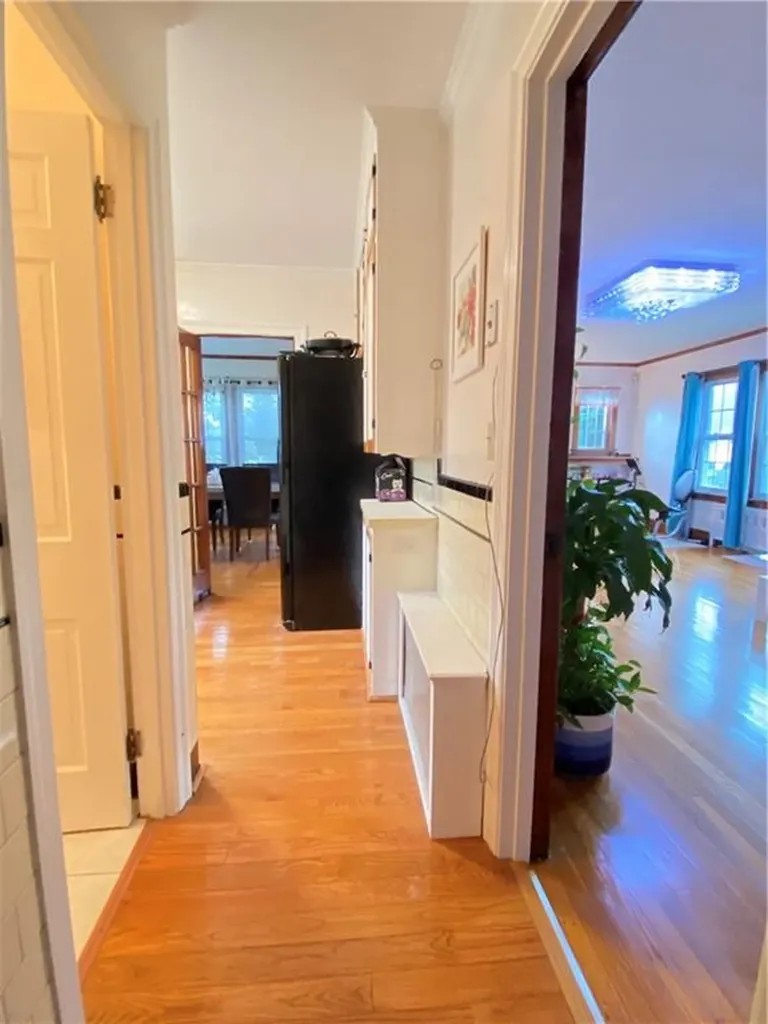 80 Forest Avenue Cranston RI 02910