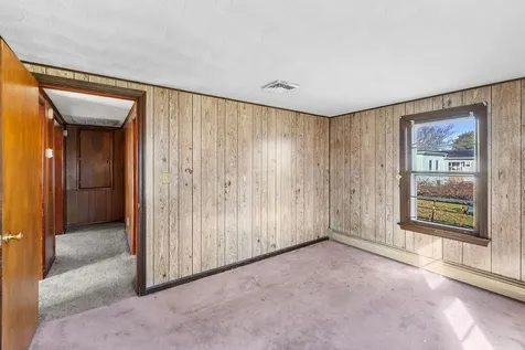 24 Hudson Street Tiverton RI 02878