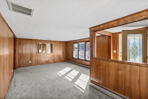 24 Hudson Street Tiverton RI 02878