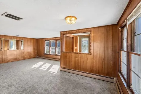 24 Hudson Street Tiverton RI 02878