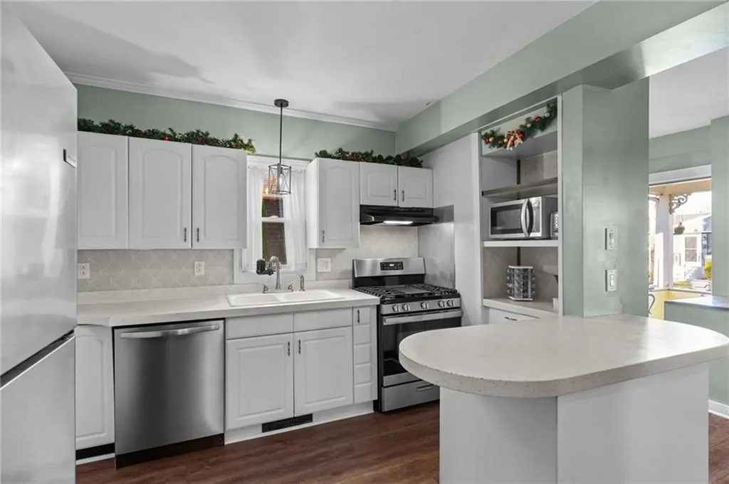 20 Birch Street Warwick RI 02888