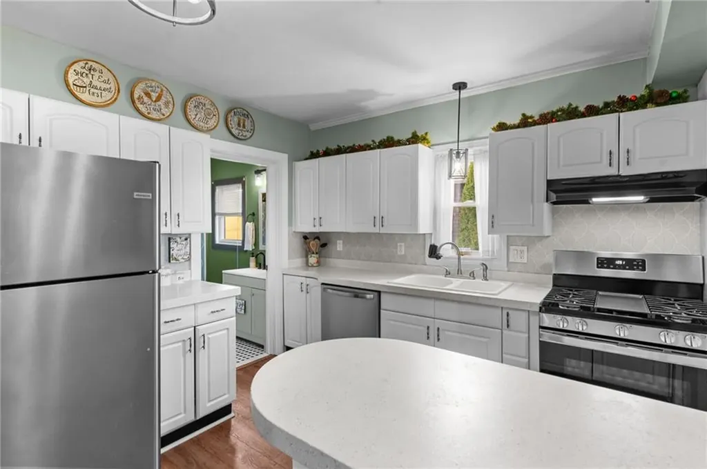 20 Birch Street Warwick RI 02888