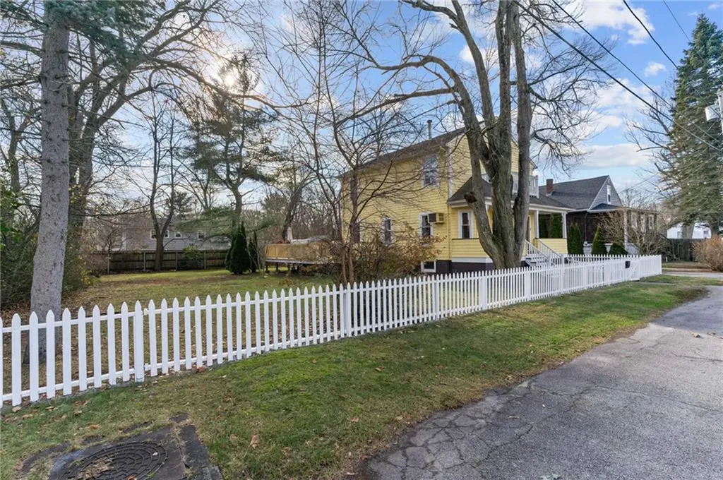 20 Birch Street Warwick RI 02888