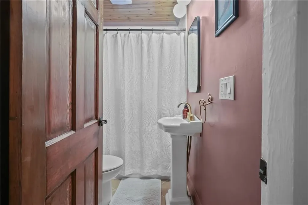 68 Dean Avenue Smithfield RI 02917