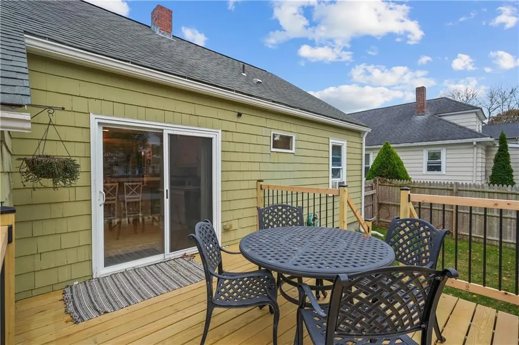 68 Dean Avenue Smithfield RI 02917