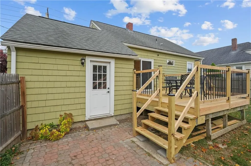 68 Dean Avenue Smithfield RI 02917