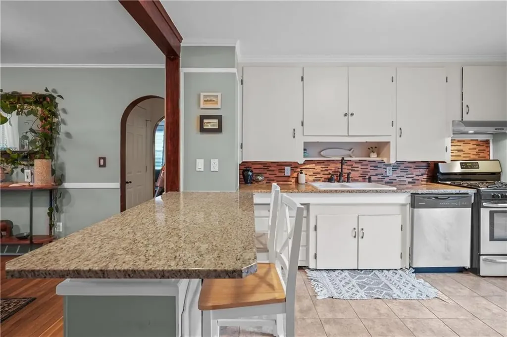 68 Dean Avenue Smithfield RI 02917