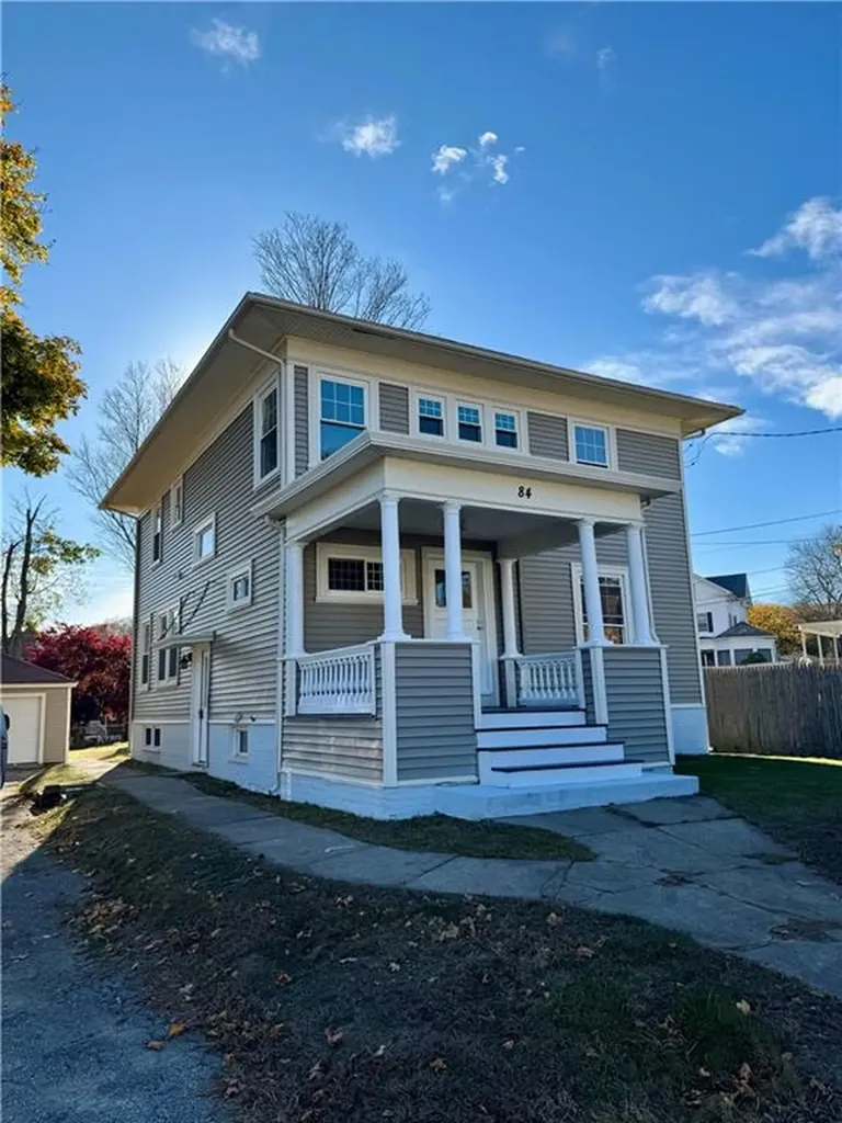84 Maple Avenue West Warwick RI 02893