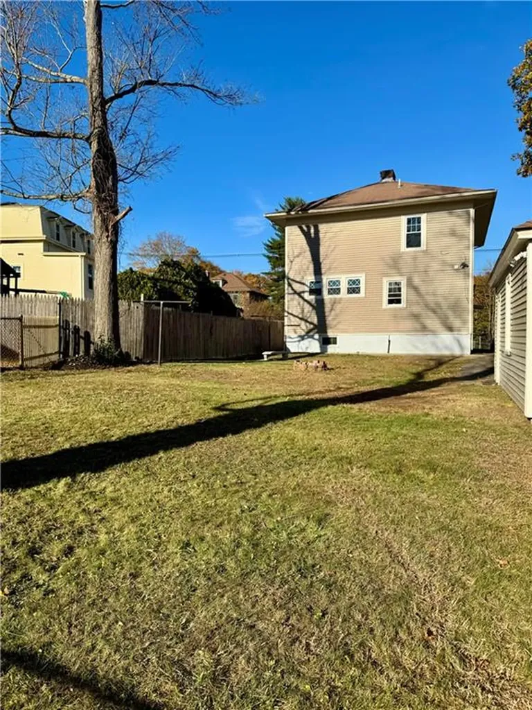 84 Maple Avenue West Warwick RI 02893