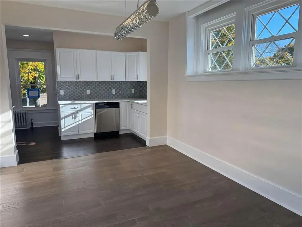 84 Maple Avenue West Warwick RI 02893