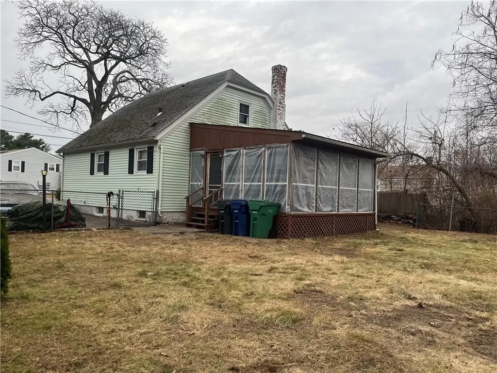 176 Horse Neck Road Warwick RI 02889