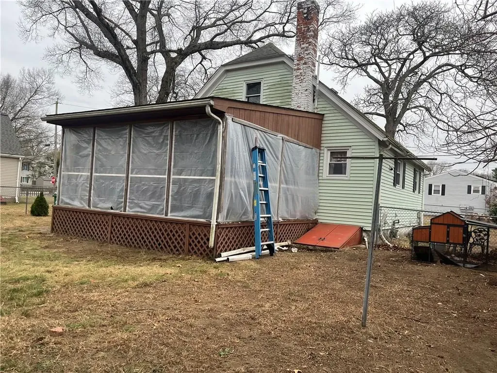 176 Horse Neck Road Warwick RI 02889