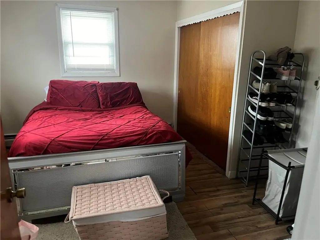 176 Horse Neck Road Warwick RI 02889