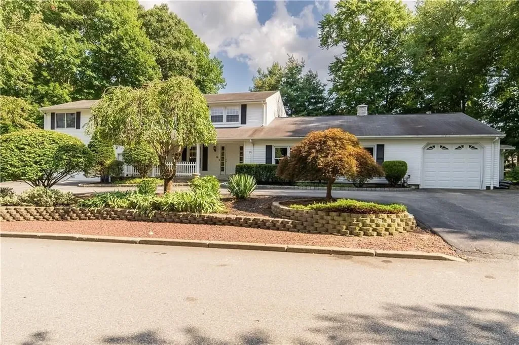 94 Carriage Drive Lincoln RI 02865