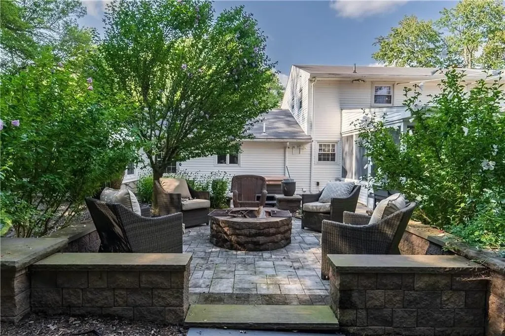 94 Carriage Drive Lincoln RI 02865