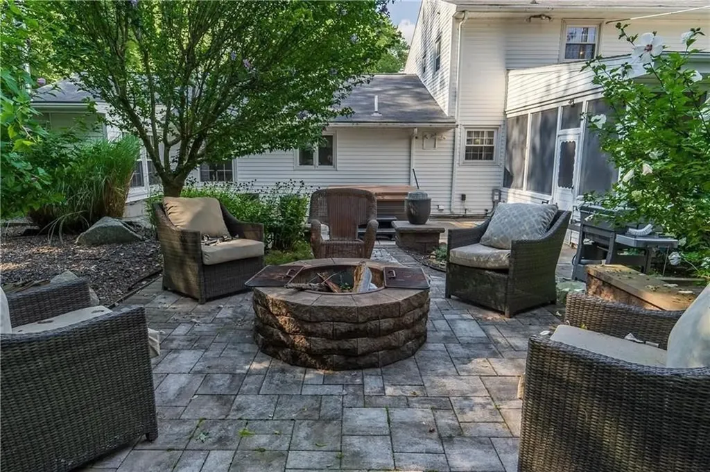 94 Carriage Drive Lincoln RI 02865