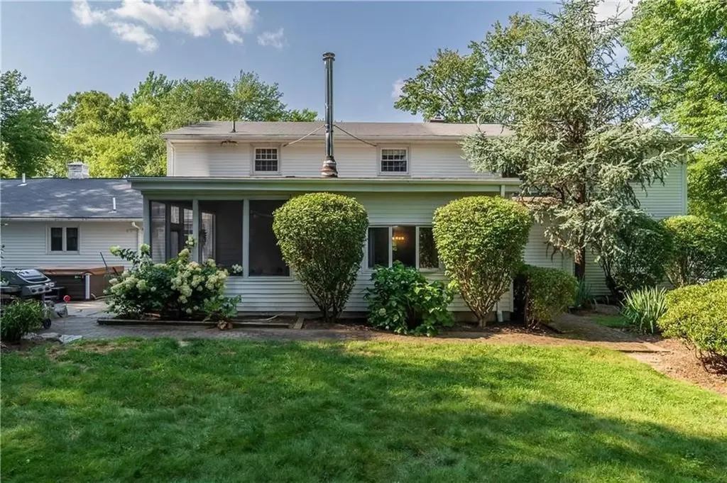 94 Carriage Drive Lincoln RI 02865