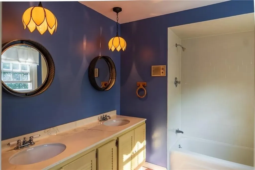 94 Carriage Drive Lincoln RI 02865