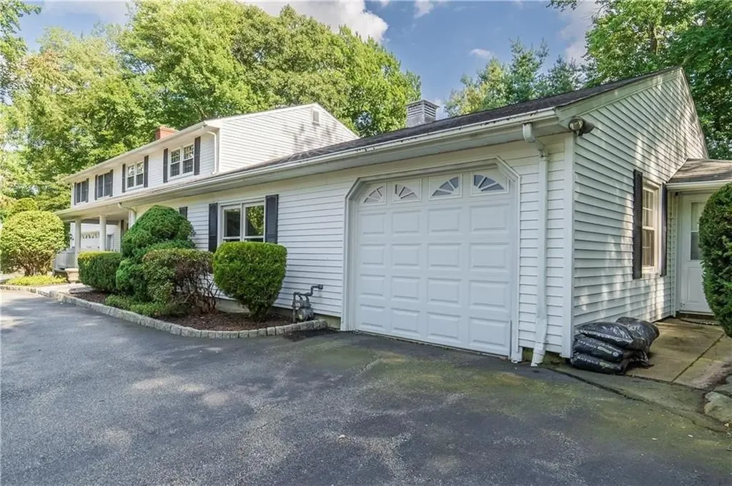 94 Carriage Drive Lincoln RI 02865