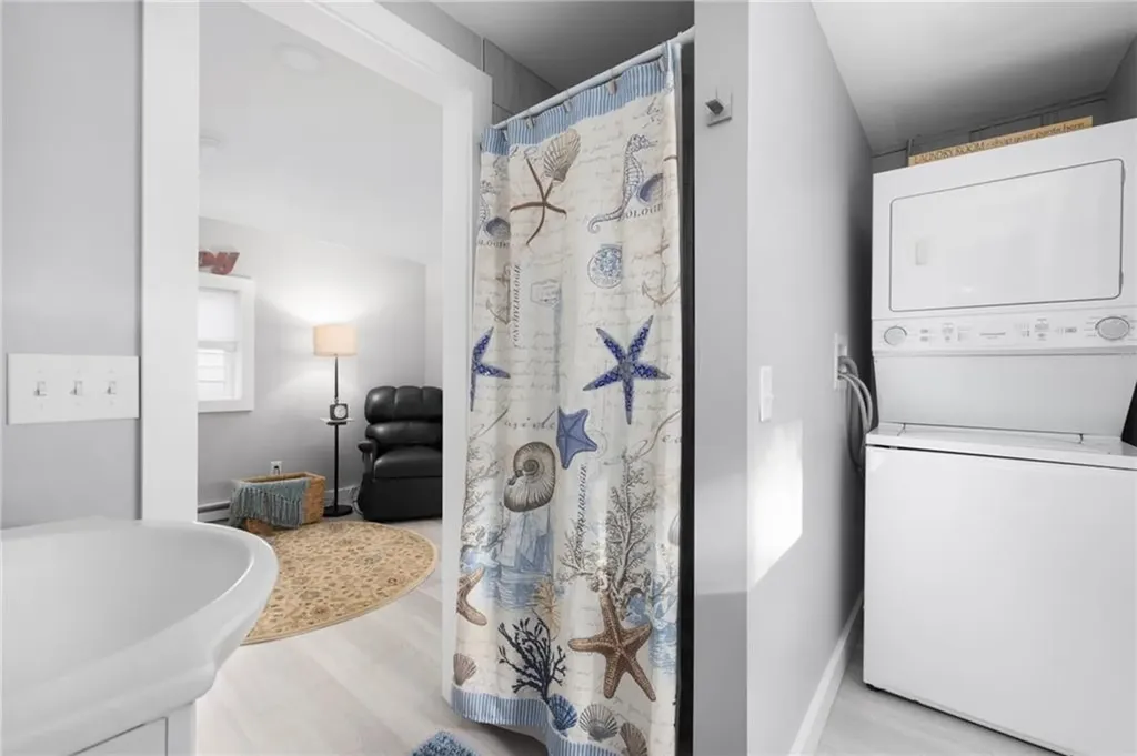 217 Namquid Drive Warwick RI 02888