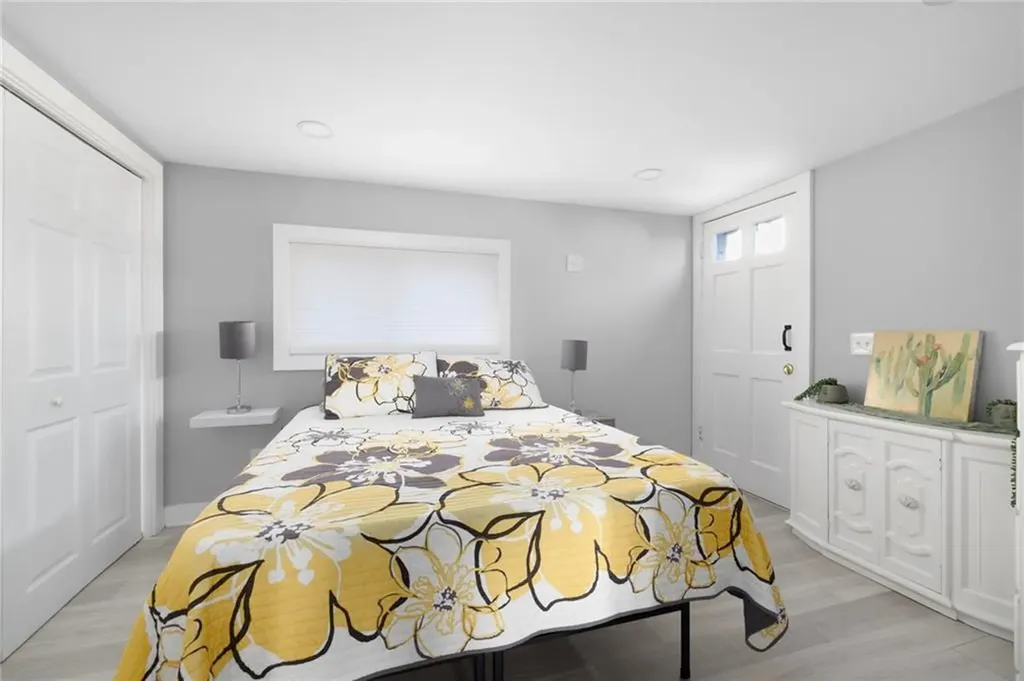 217 Namquid Drive Warwick RI 02888