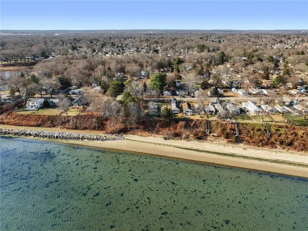 217 Namquid Drive Warwick RI 02888