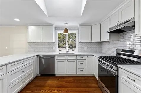 71 Gillan Avenue Warwick RI 02886