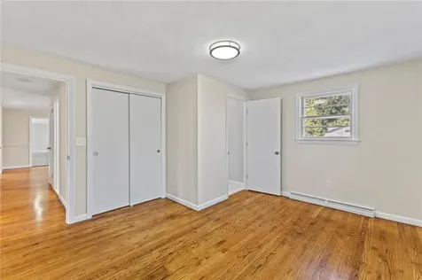 71 Gillan Avenue Warwick RI 02886