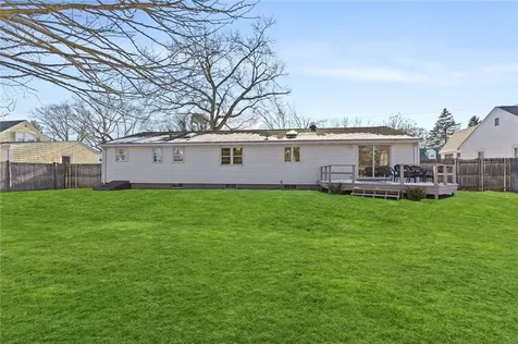 71 Gillan Avenue Warwick RI 02886