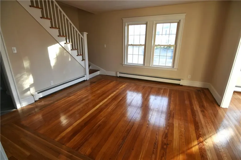 132 Division Street Woonsocket RI 02895