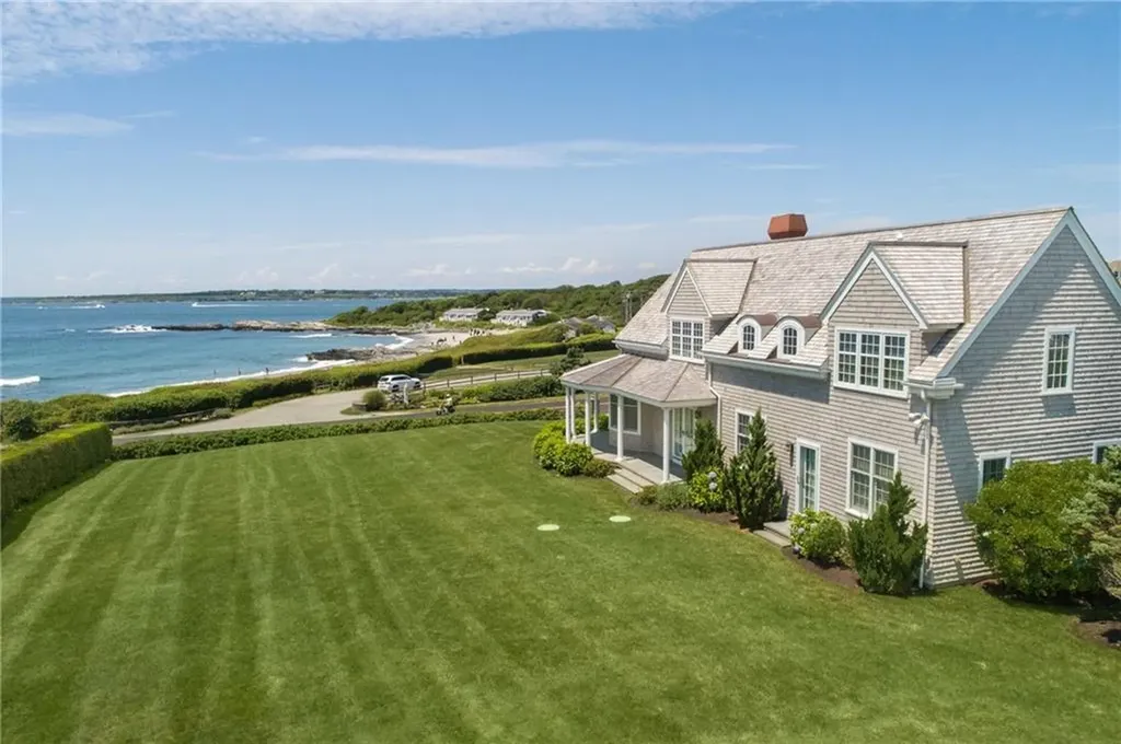 591 Ocean Avenue Newport RI 02840