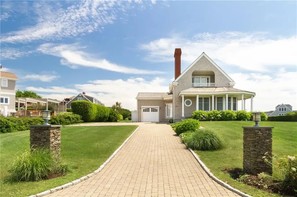 591 Ocean Avenue Newport RI 02840