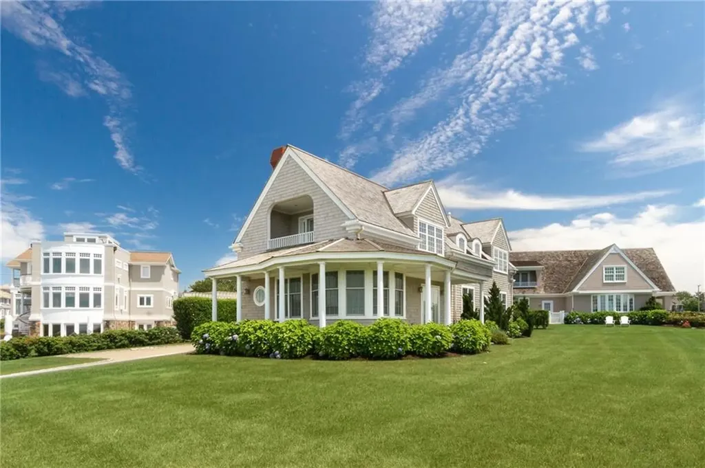 591 Ocean Avenue Newport RI 02840