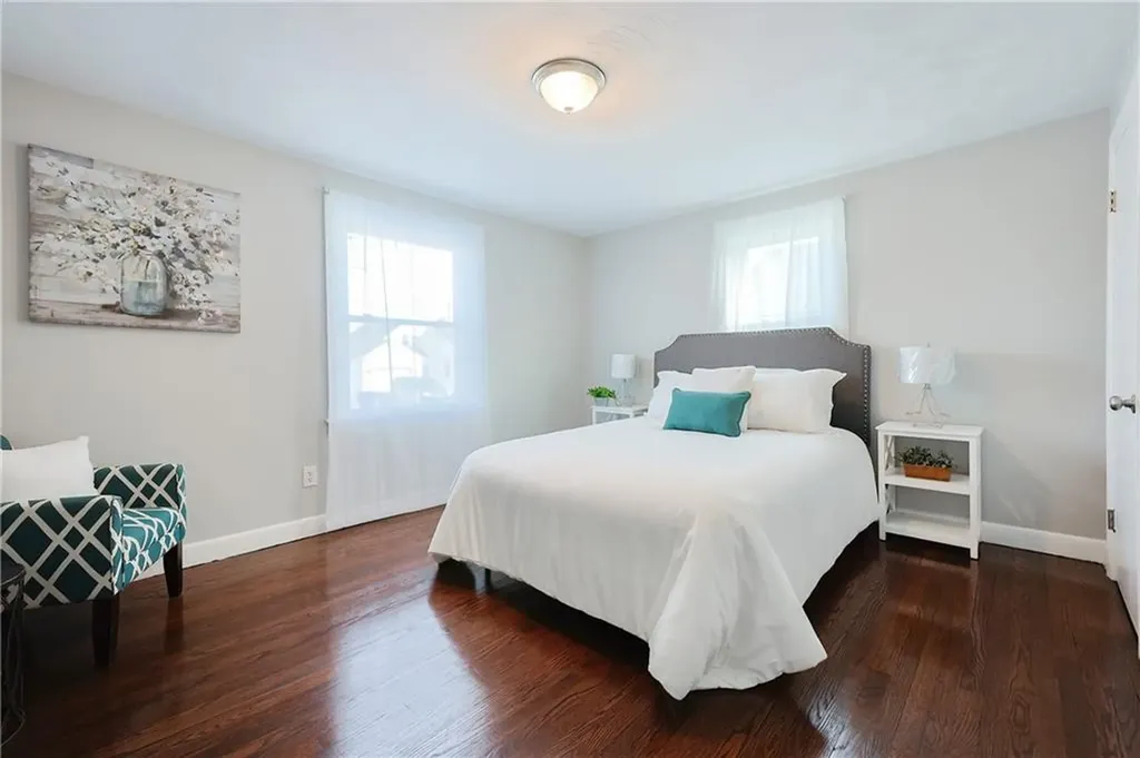 39 Yale Avenue Pawtucket RI 02860