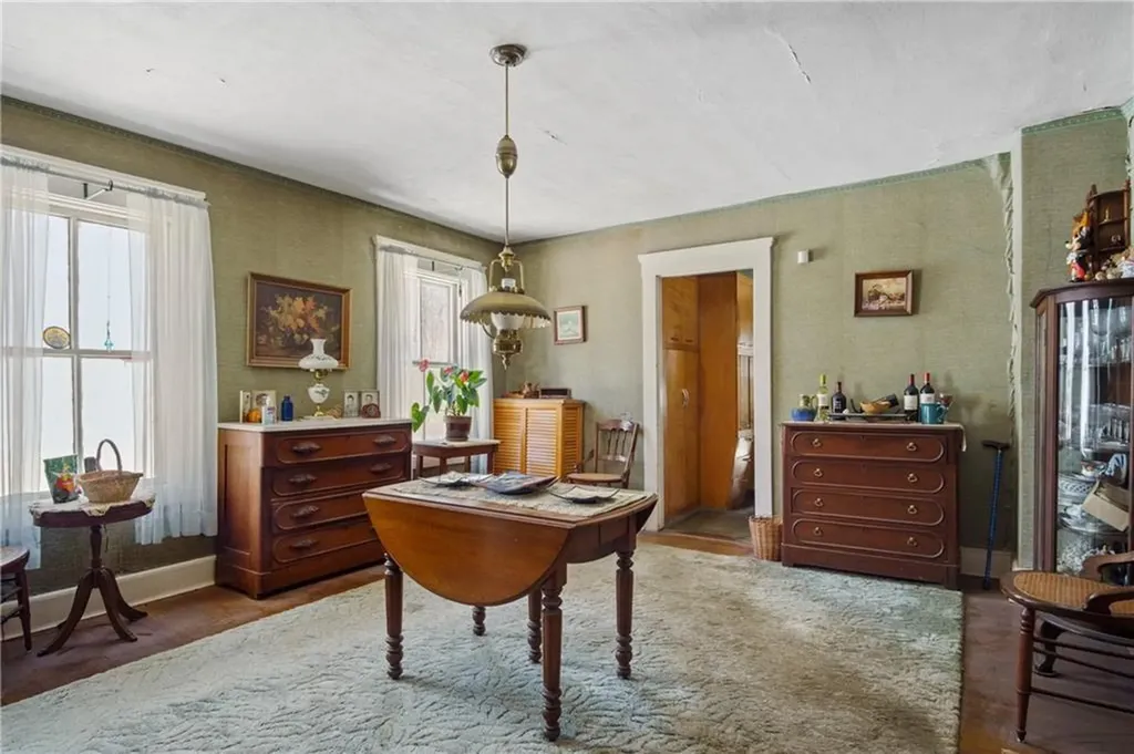 2202 Scituate Avenue Cranston RI 02921