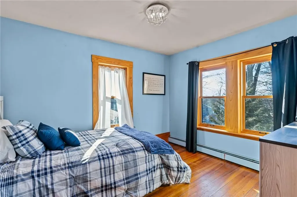 12 Mount Avenue Lincoln RI 02865