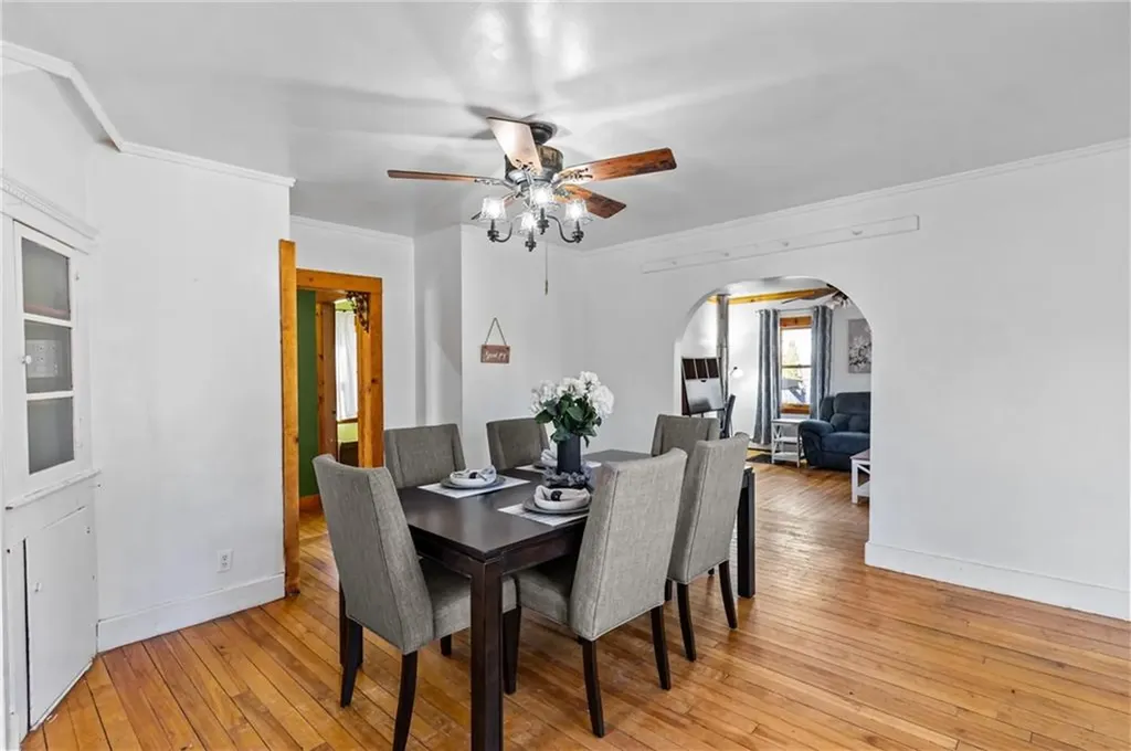 12 Mount Avenue Lincoln RI 02865