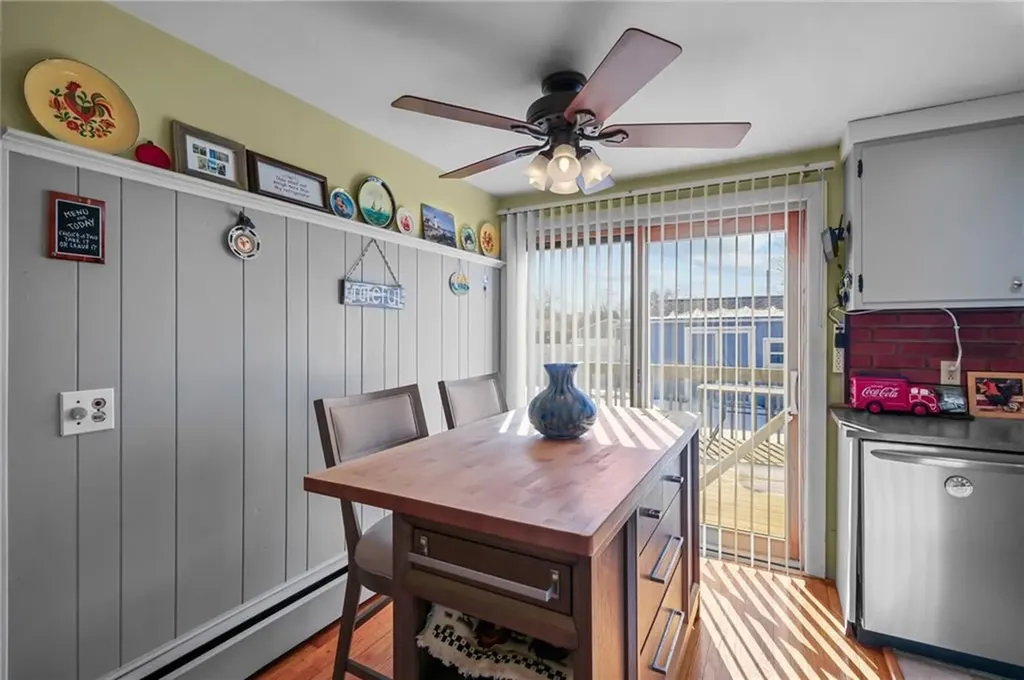 136 Vineyard Road Warwick RI 02889