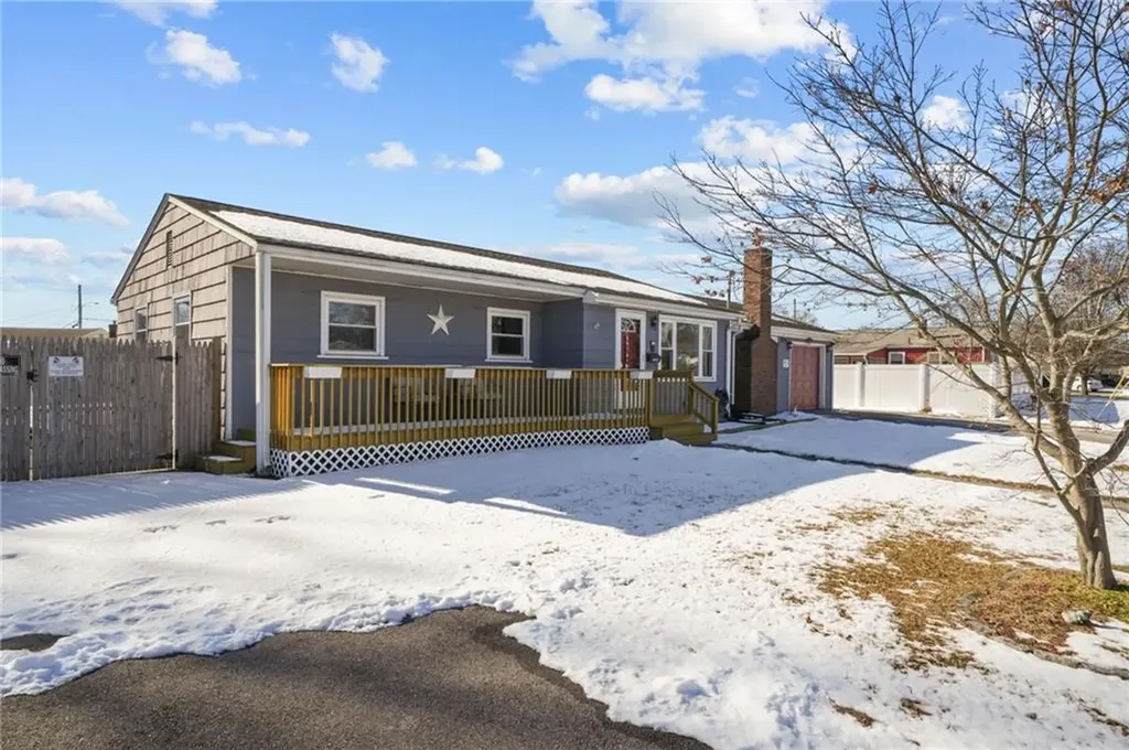 136 Vineyard Road Warwick RI 02889
