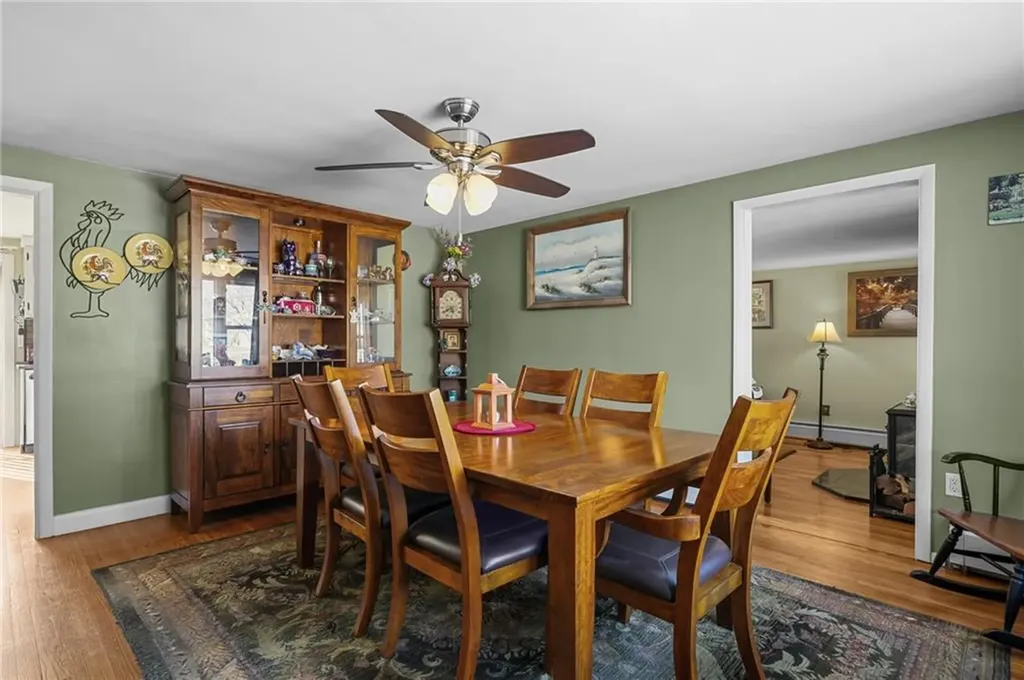 136 Vineyard Road Warwick RI 02889