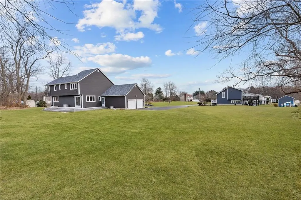 46 Country View Drive Cranston RI 02921
