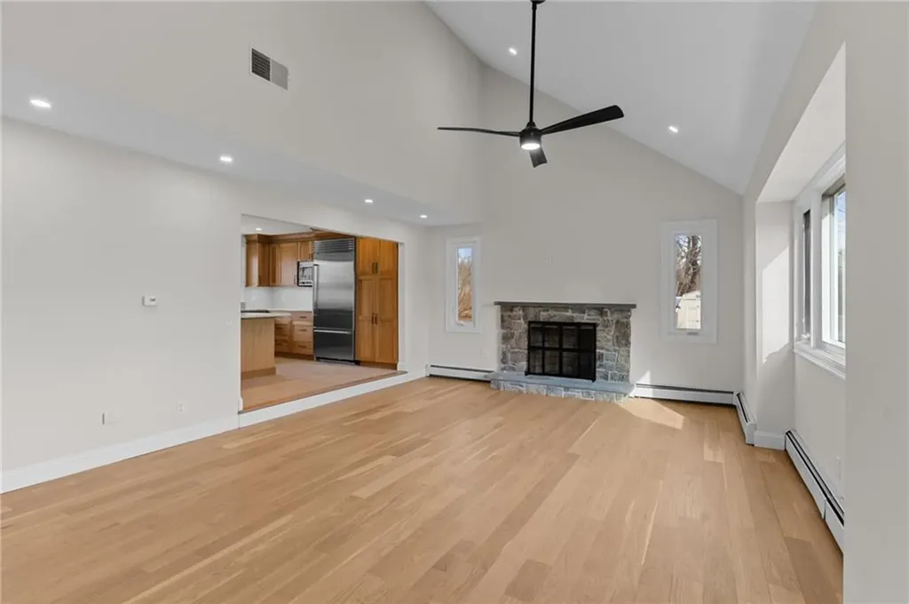 46 Country View Drive Cranston RI 02921