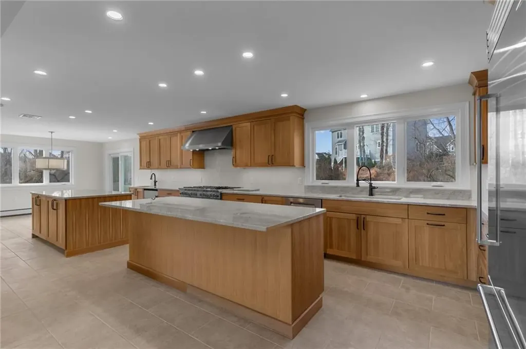 46 Country View Drive Cranston RI 02921