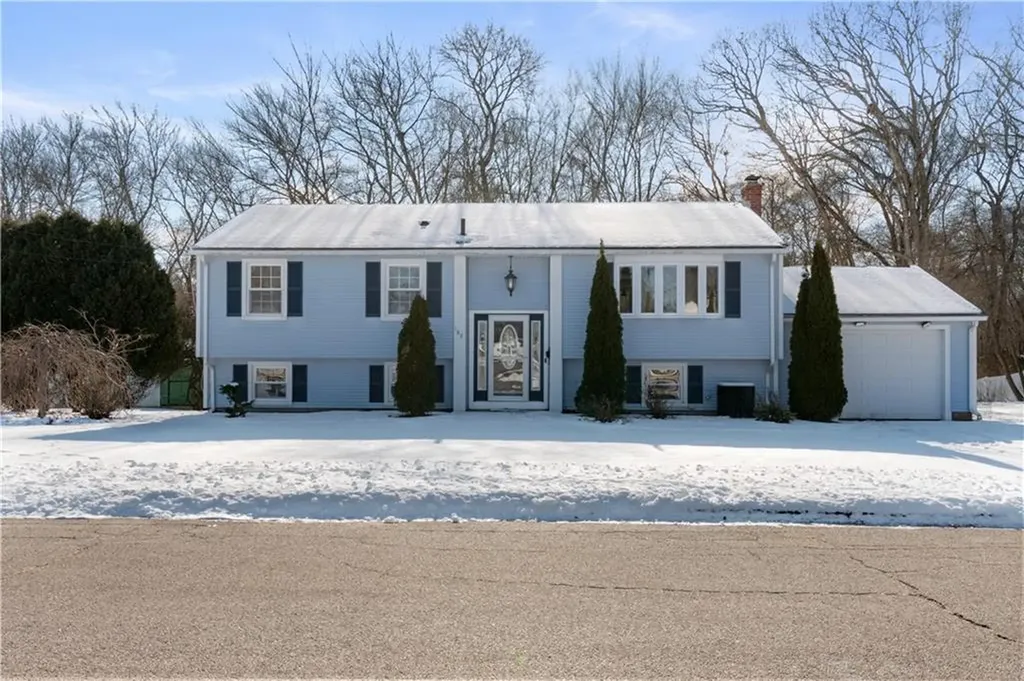 188 Brookwood Road Warwick RI 02889