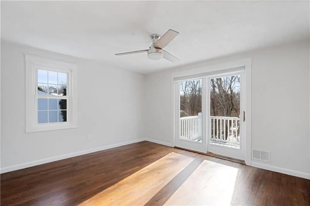 188 Brookwood Road Warwick RI 02889