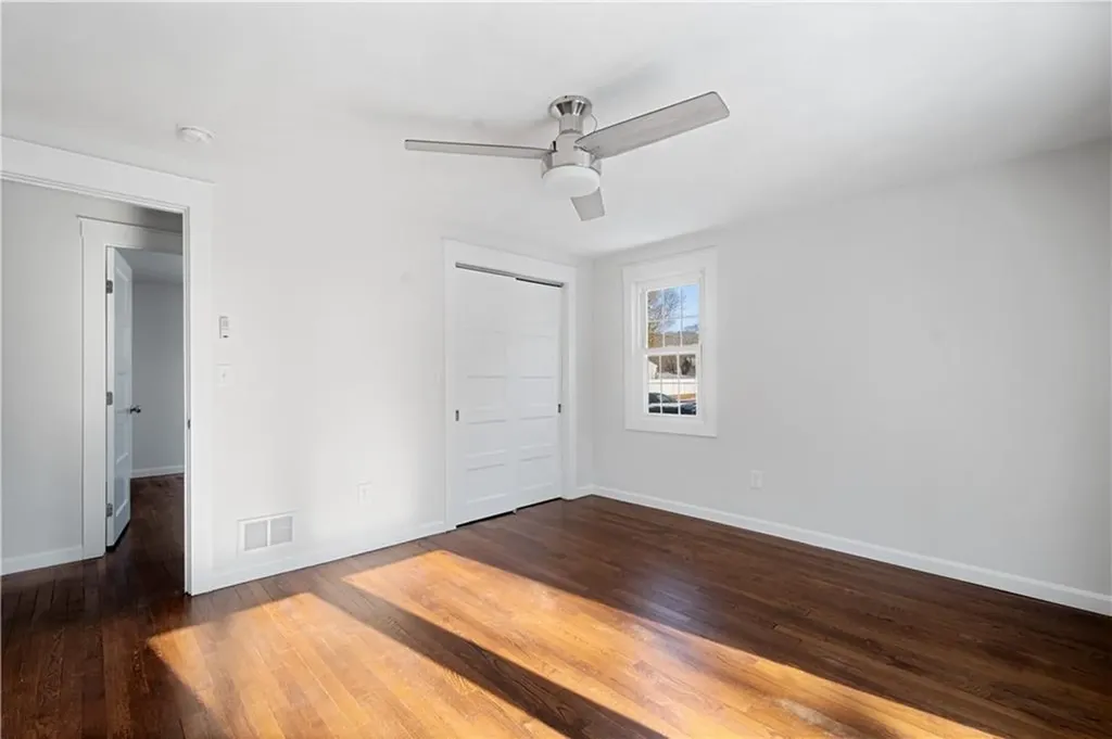 188 Brookwood Road Warwick RI 02889